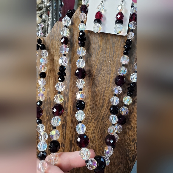 Vintage necklace Bracelet earring set. AuroraBorealis black garnet glasscrystal - Picture 3 of 15